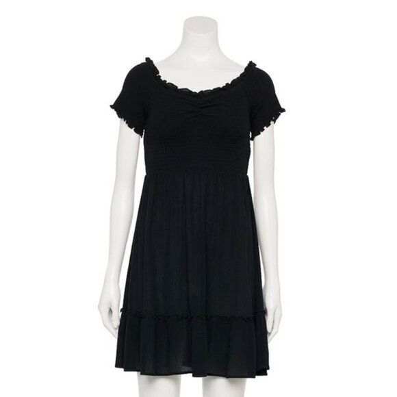 BLACK Juniors' Rewind Smocked Tiered  Strapless Off the Shoulder Skater Dress - Picture 1 of 4
